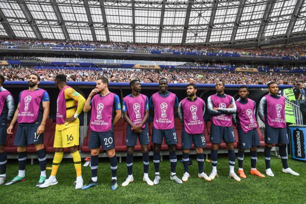 中锋的位置 中锋的位置